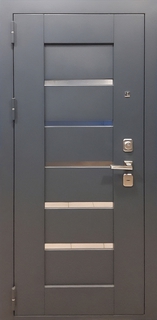 Металлическая дверь в квартиру с порошковой покраской и хромированными полосами Металлическая дверь в квартиру с порошковой покраской и хромированными полосами